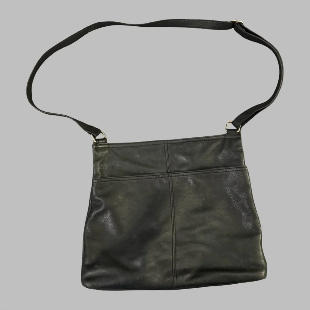 MARGOT Black Leather Zipper Crossbody